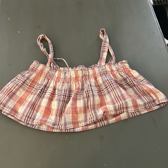 American eagle plaid crop. Size M. Pink and Purple plaid. - Picture 2 of 3